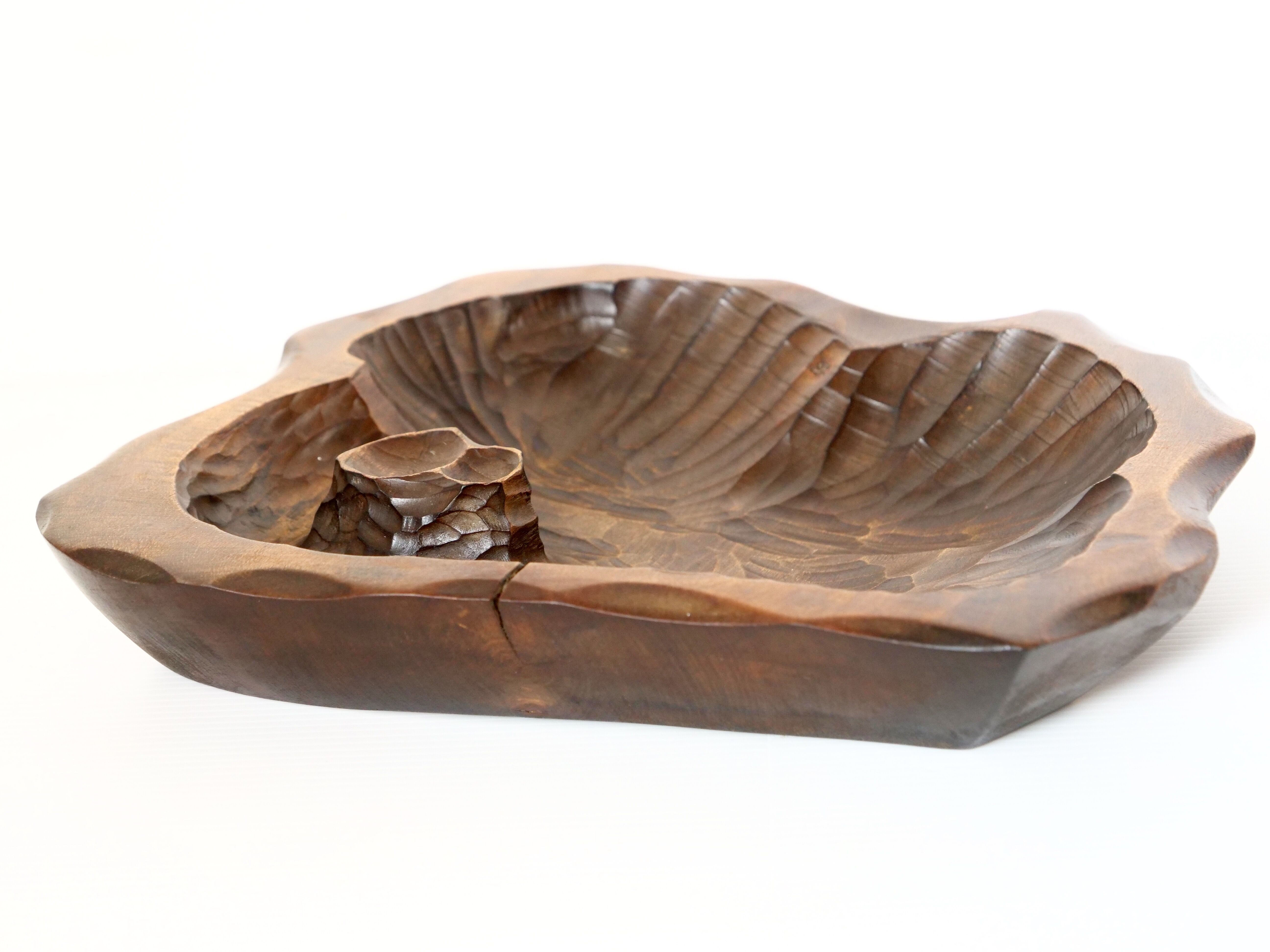 Brutalist dish in vintage gougé wood