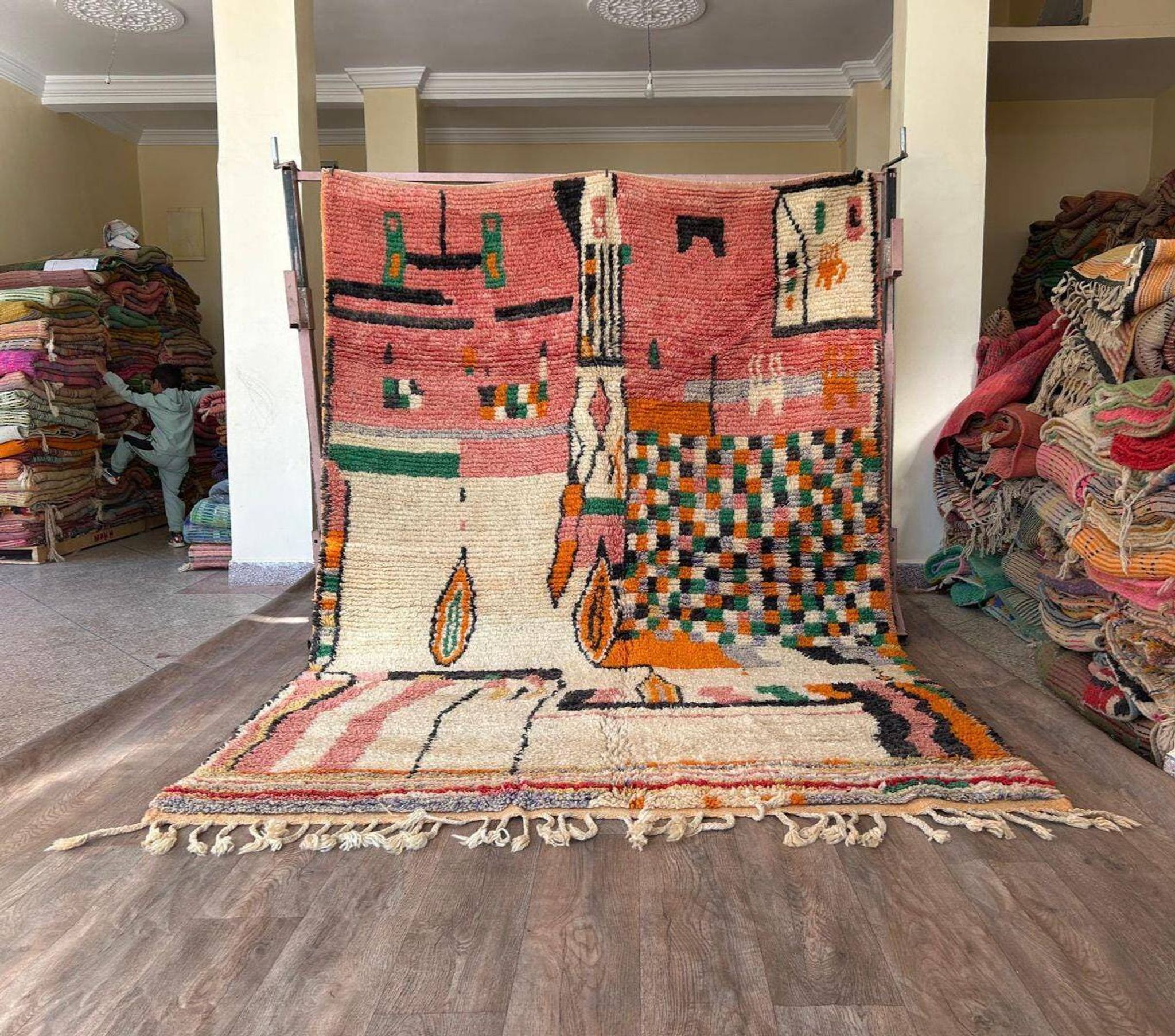 Tapis berbère en laine pure, artisanal, 250x150 cm, fait main au Maroc