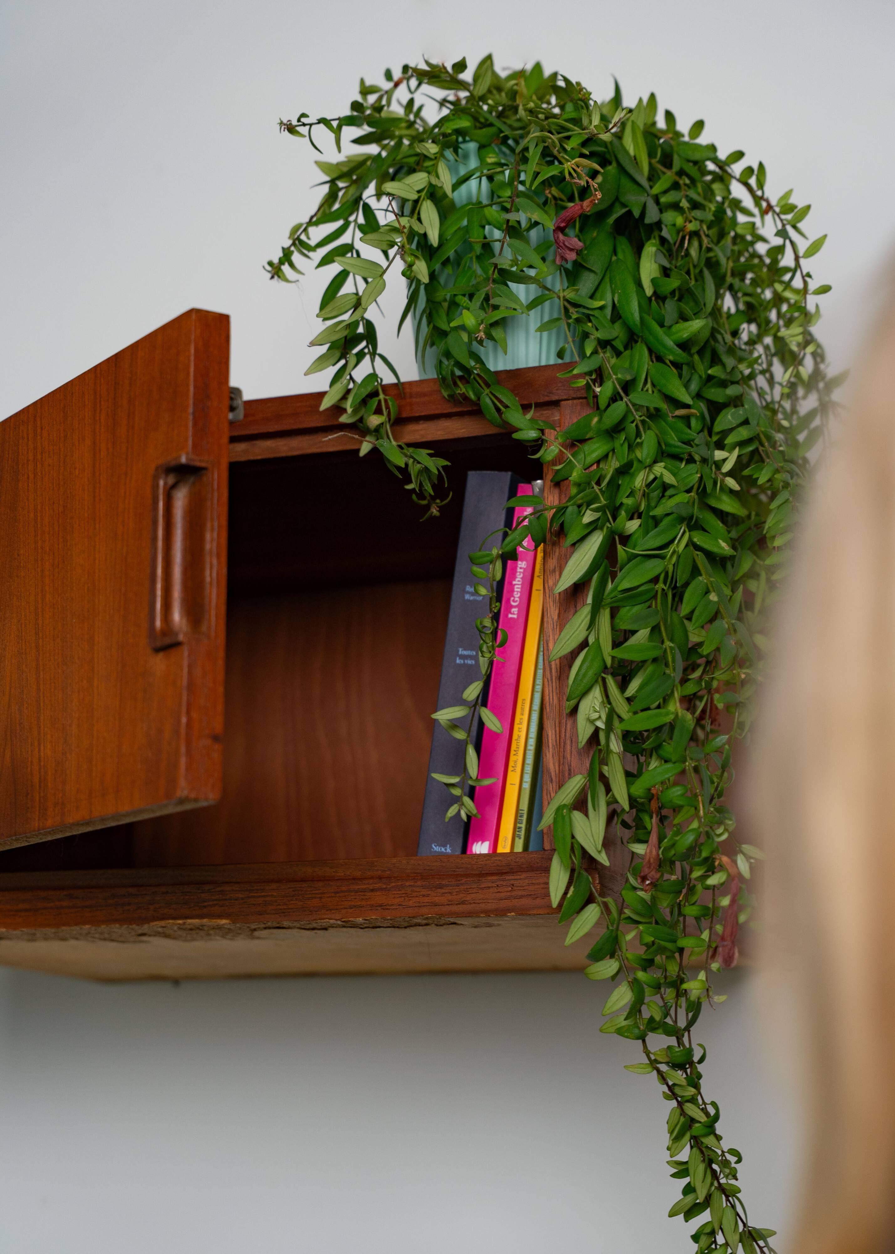 Set of 2 vintage floating nightstands