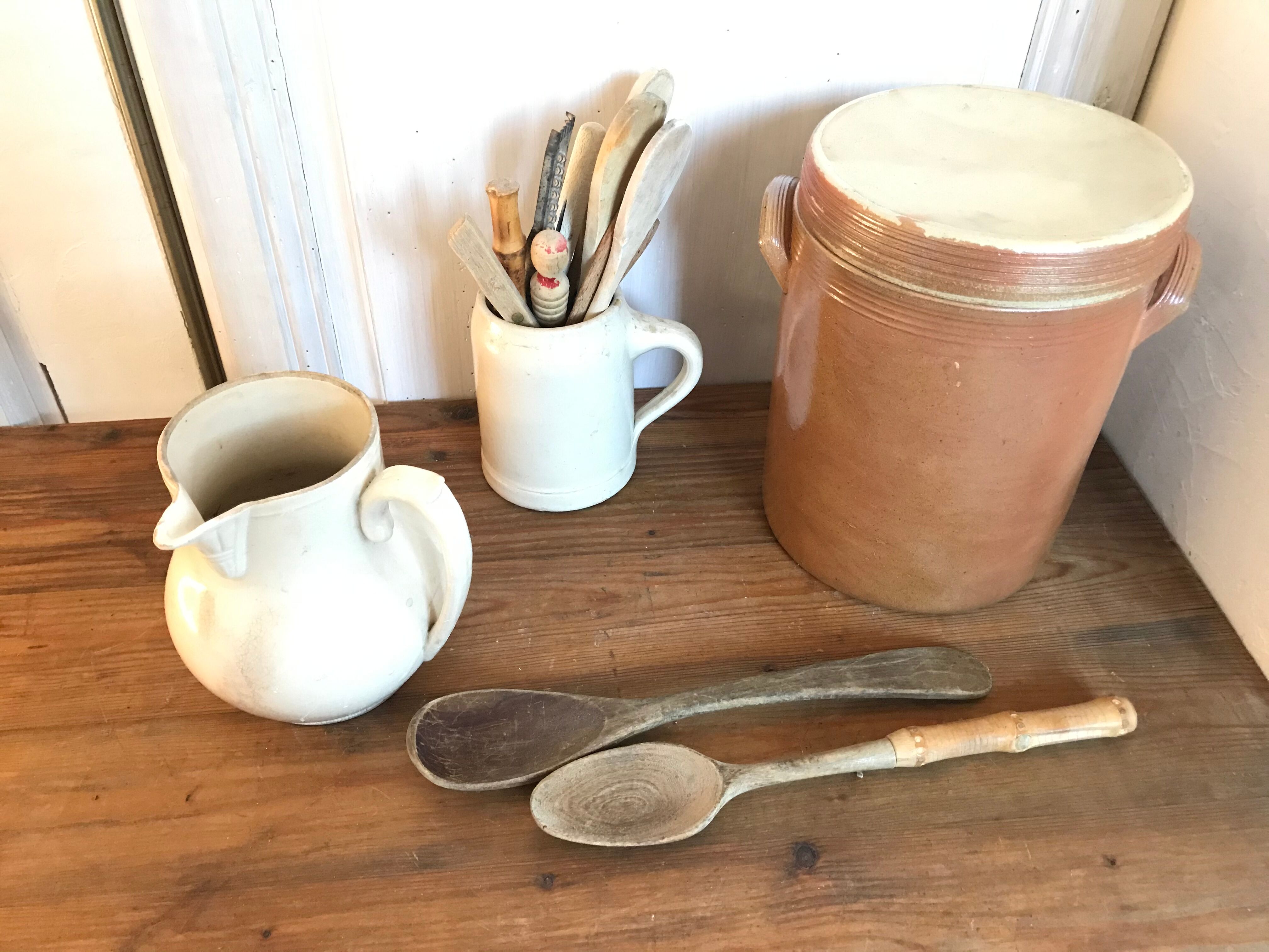 Old 4l sandstone pot