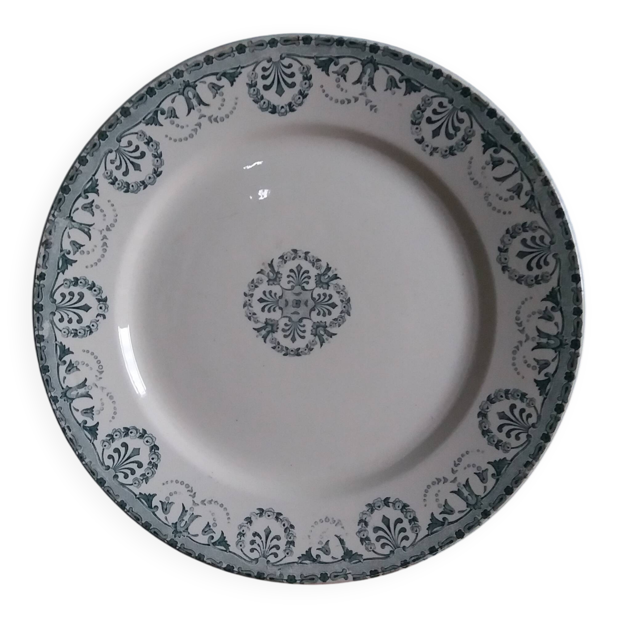 Iron Earth plate Boulenger Choisy-le-Roi, Iena decoration