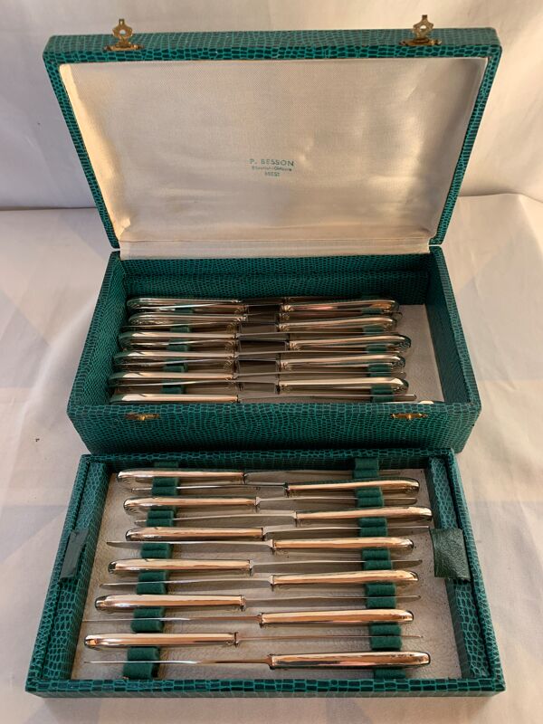 Coffret de couteaux