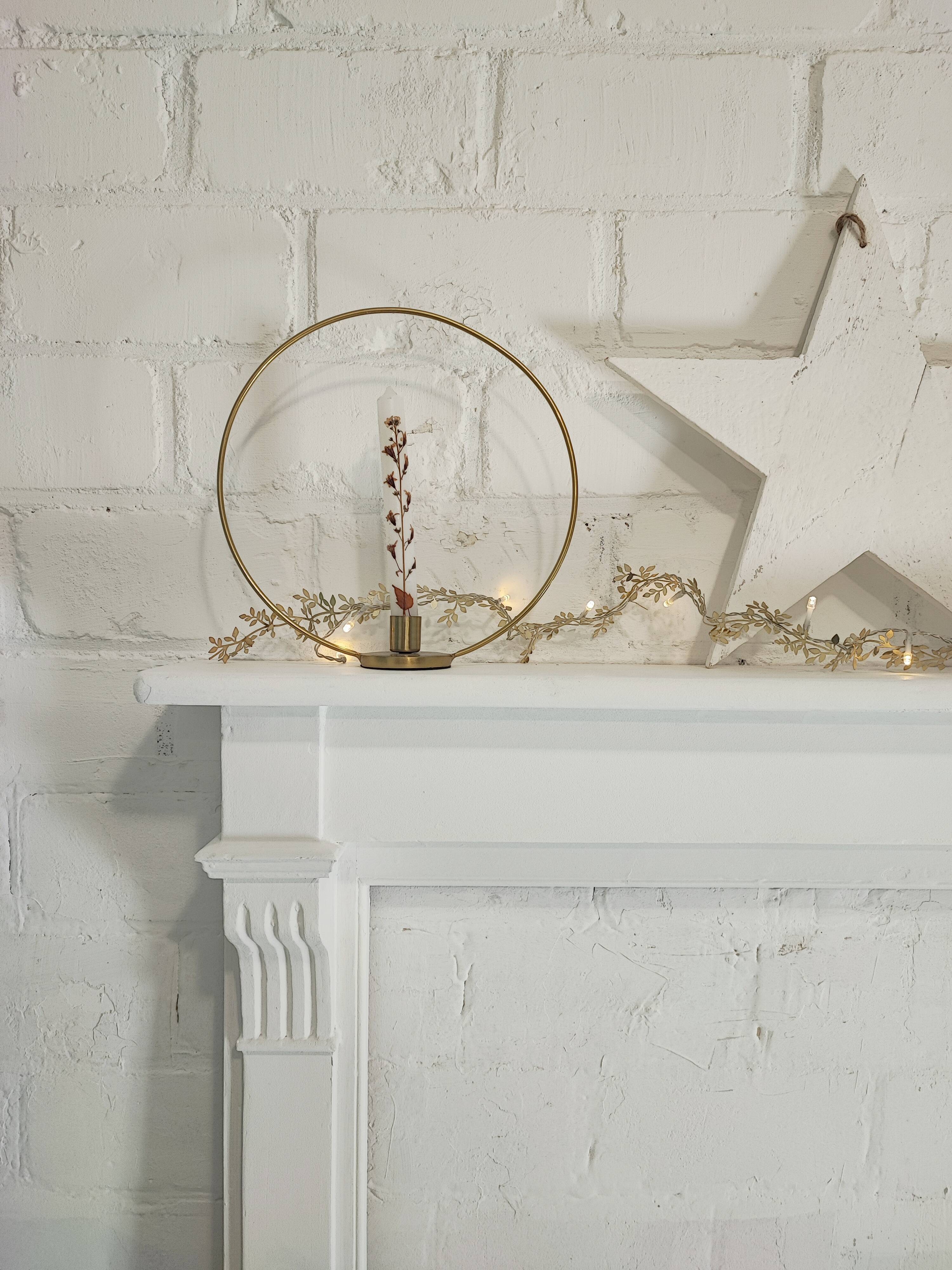 White fireplace mantle