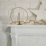 White fireplace mantle