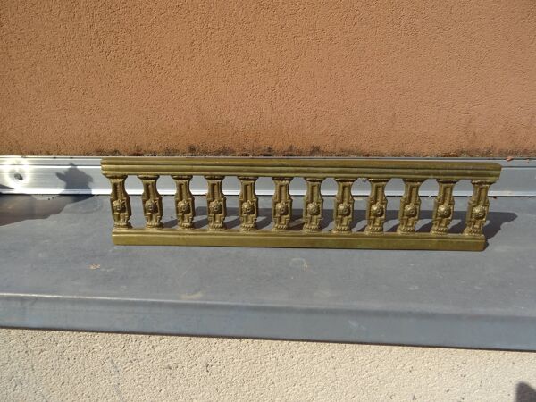 Ensemble de 3 pièces chenets et barre de cheminée en bronze xixème