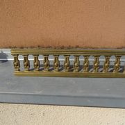 Ensemble de 3 pièces chenets et barre de cheminée en bronze xixème