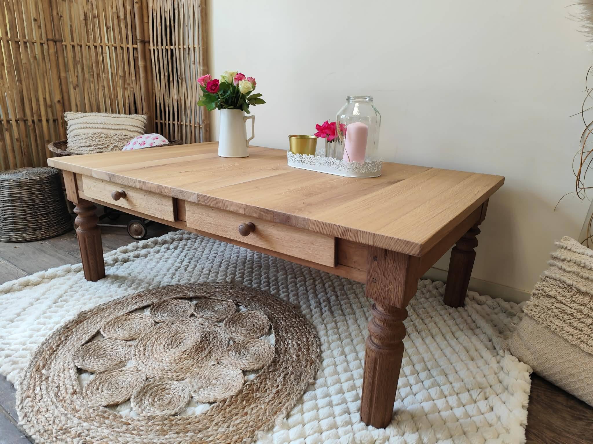 Farmhouse coffee table in oak