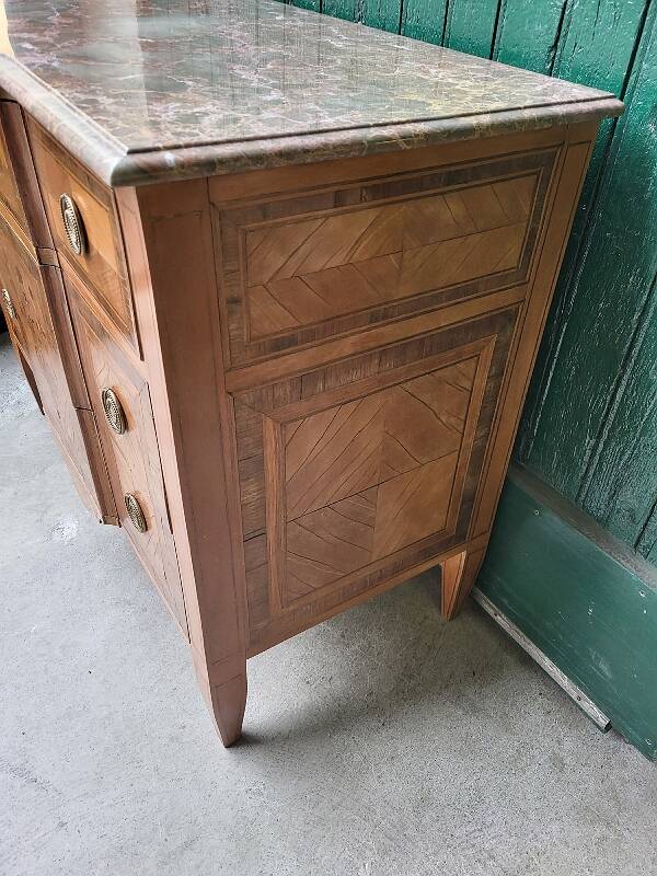 LOUIS XVI STYLE MARQUETRY 3-DRAWER CHEST