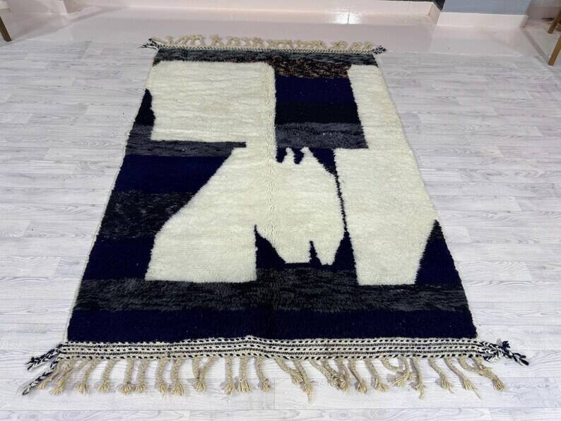Moroccan Berber rug 250cmx150cm