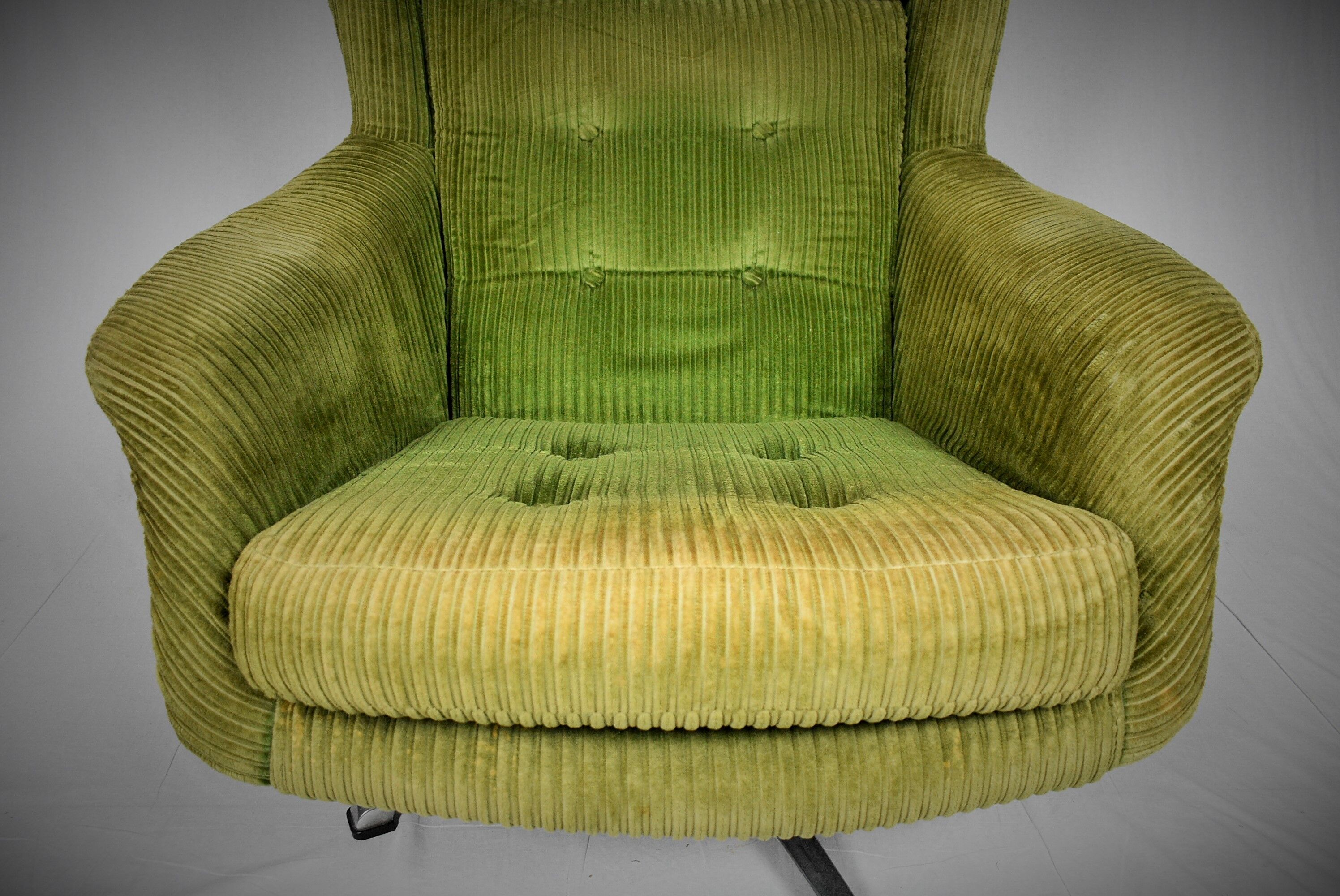Design Scandinavian Leather rocking chair by Peem, 1970´s.