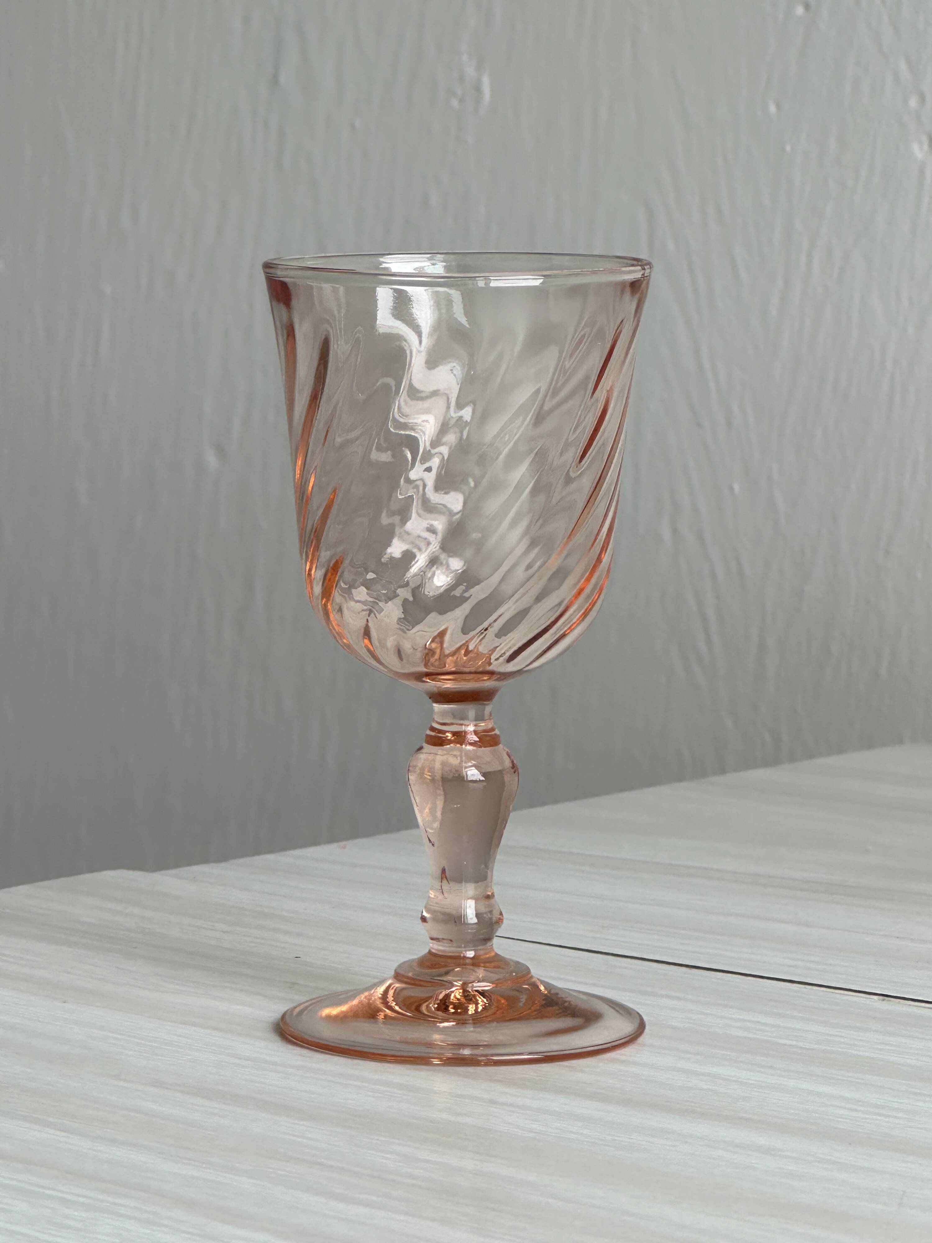 6 liqueur stemmed glasses in twisted pink glass, rosaline.
