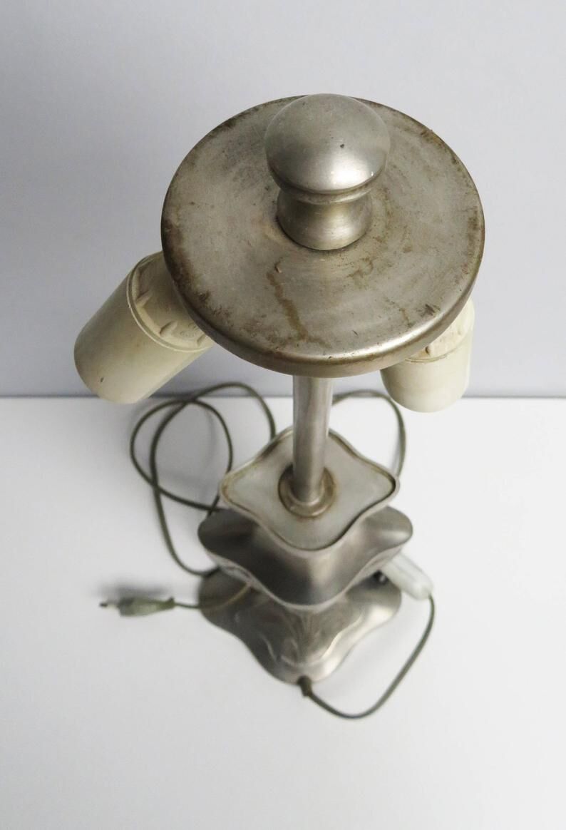 Vintage style pewter lamp base, potstainiers hutois
