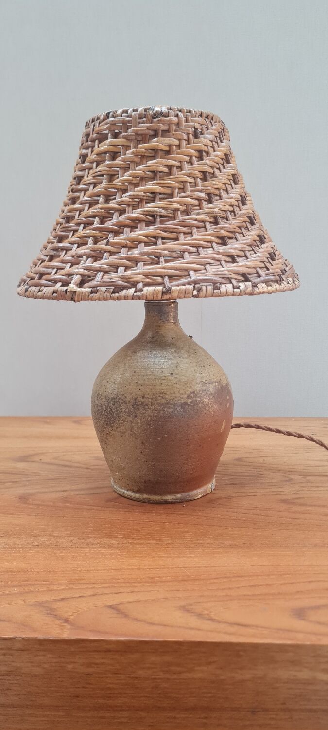 Sandstone lamp 1940