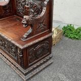 Banc coffre style Henri II en noyer