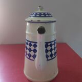 White enamelled sheet metal coffee maker with blue diamonds in relief