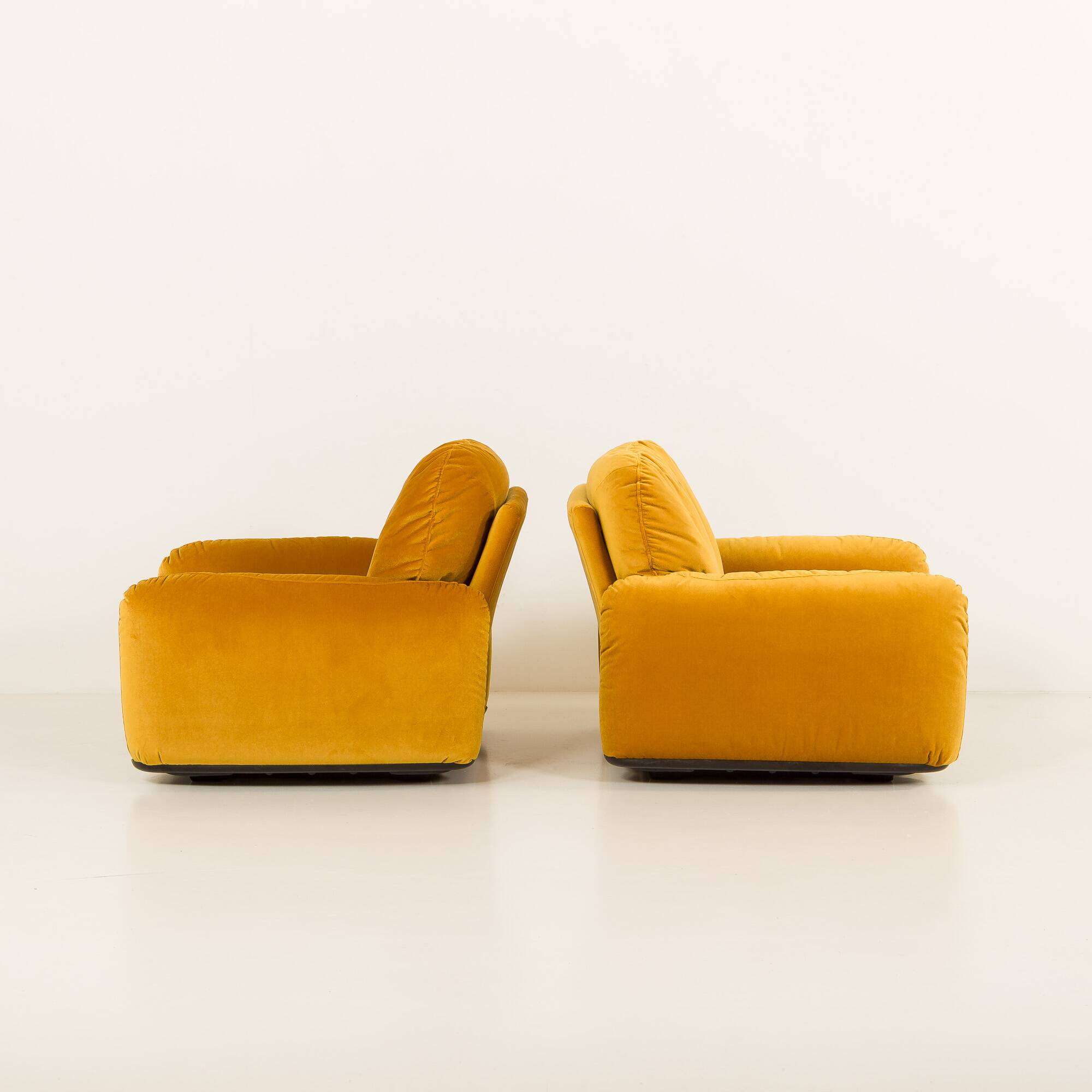 Piumotto Armchairs by Arrigo Arrigoni for Busnelli, set of 2, 1970s