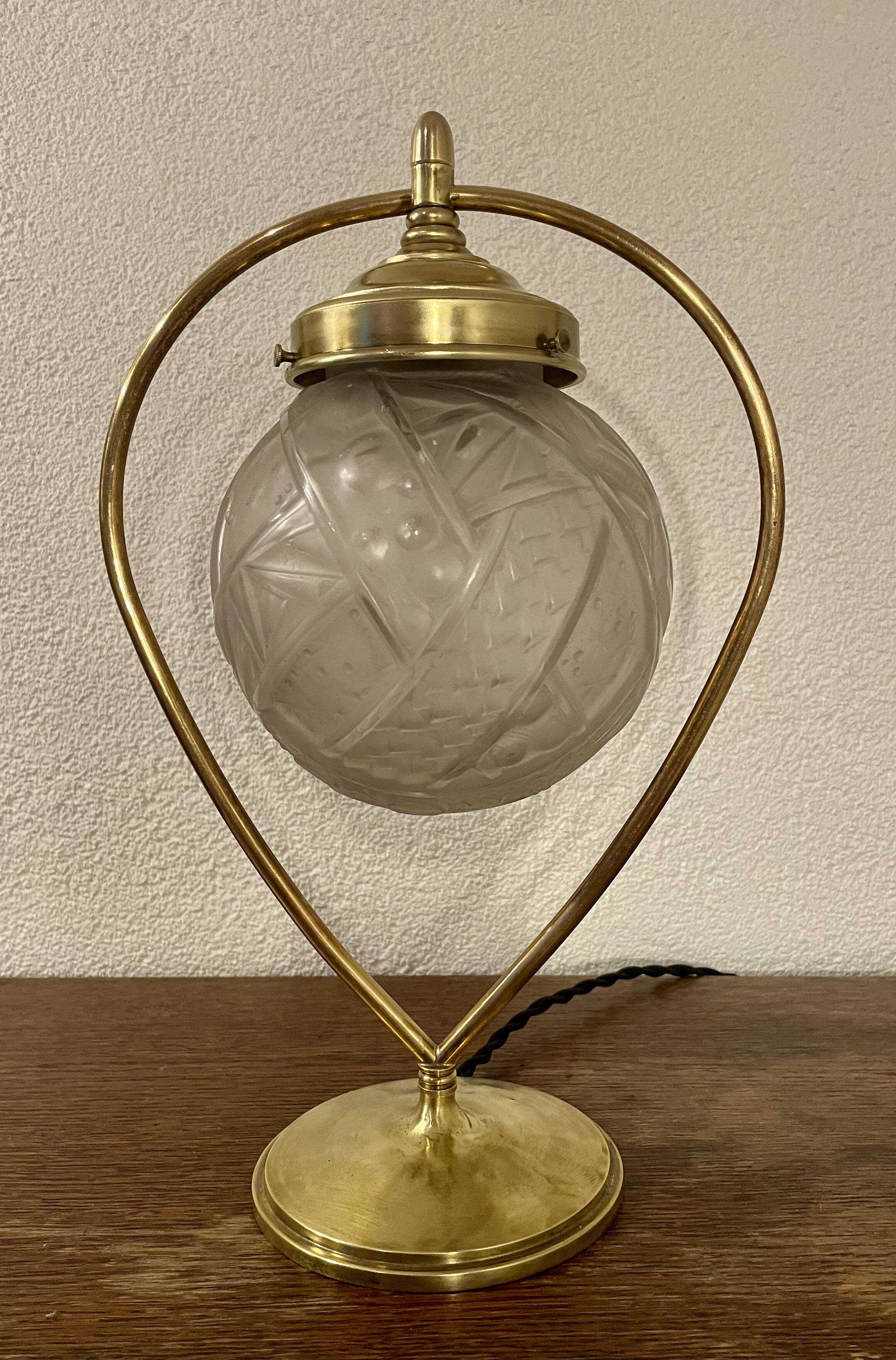 Art Deco table lamp, signed "Muller et Frères", 1930s.