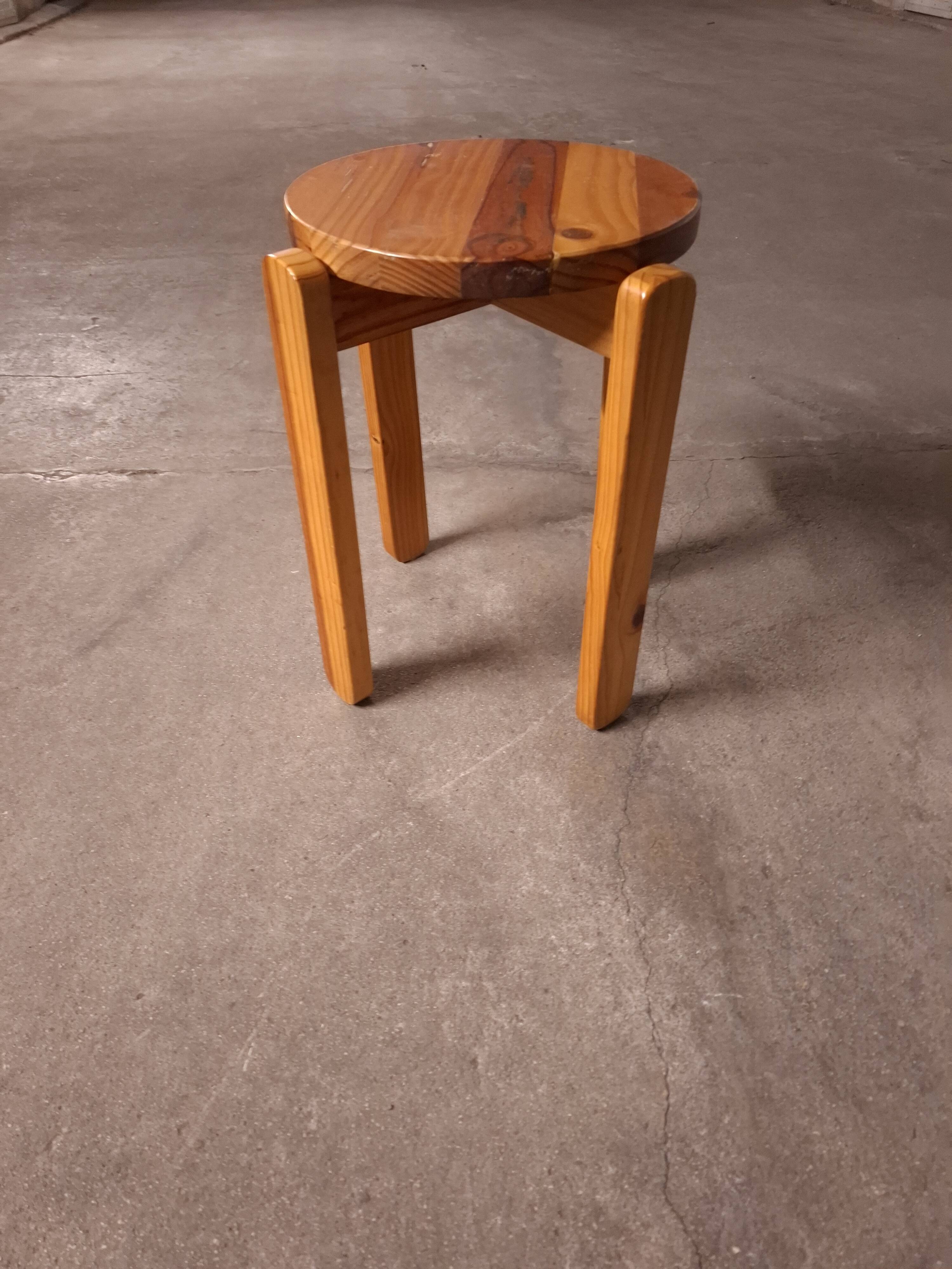 Tabouret en pin vintage