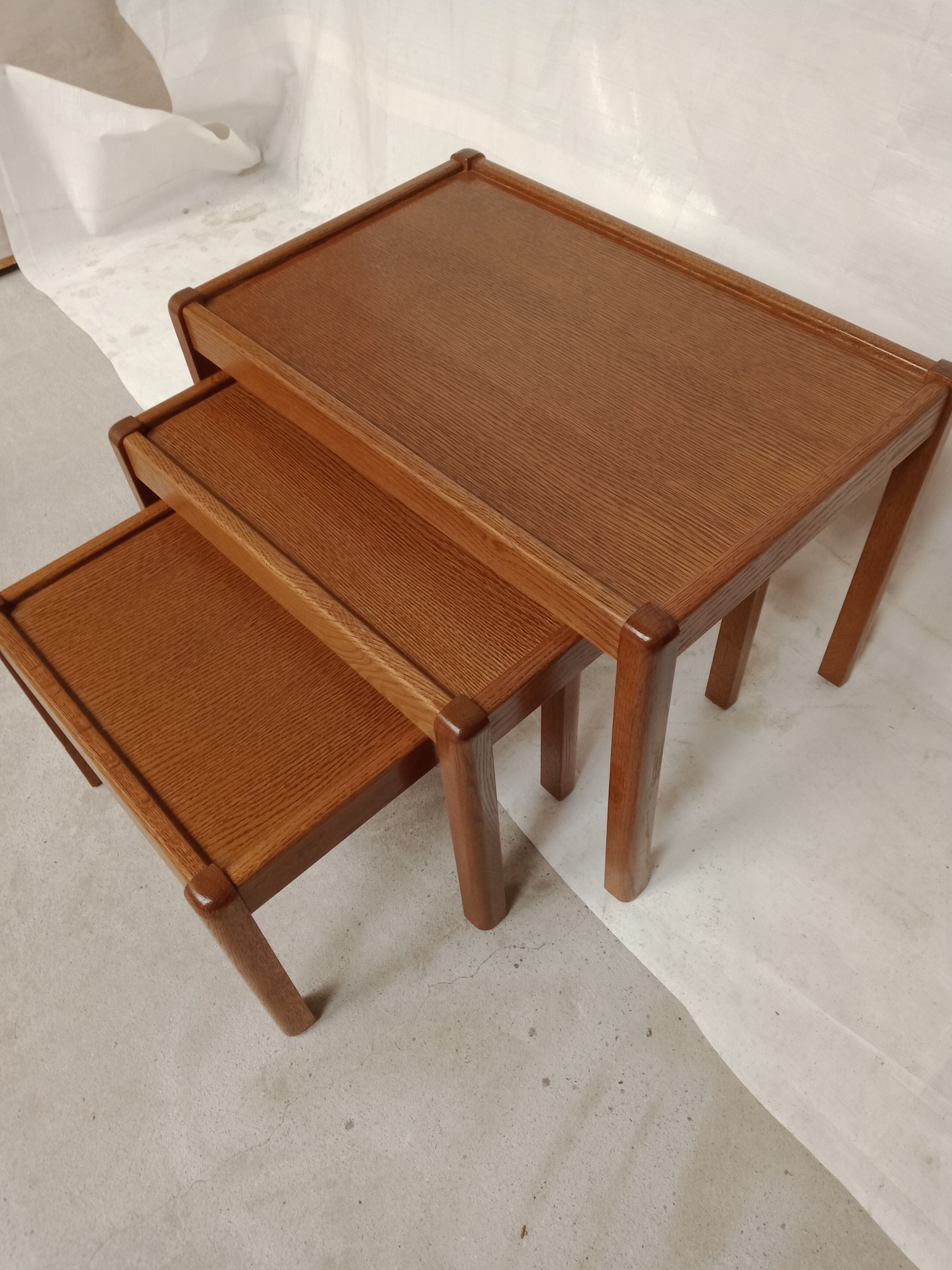 Trundle table