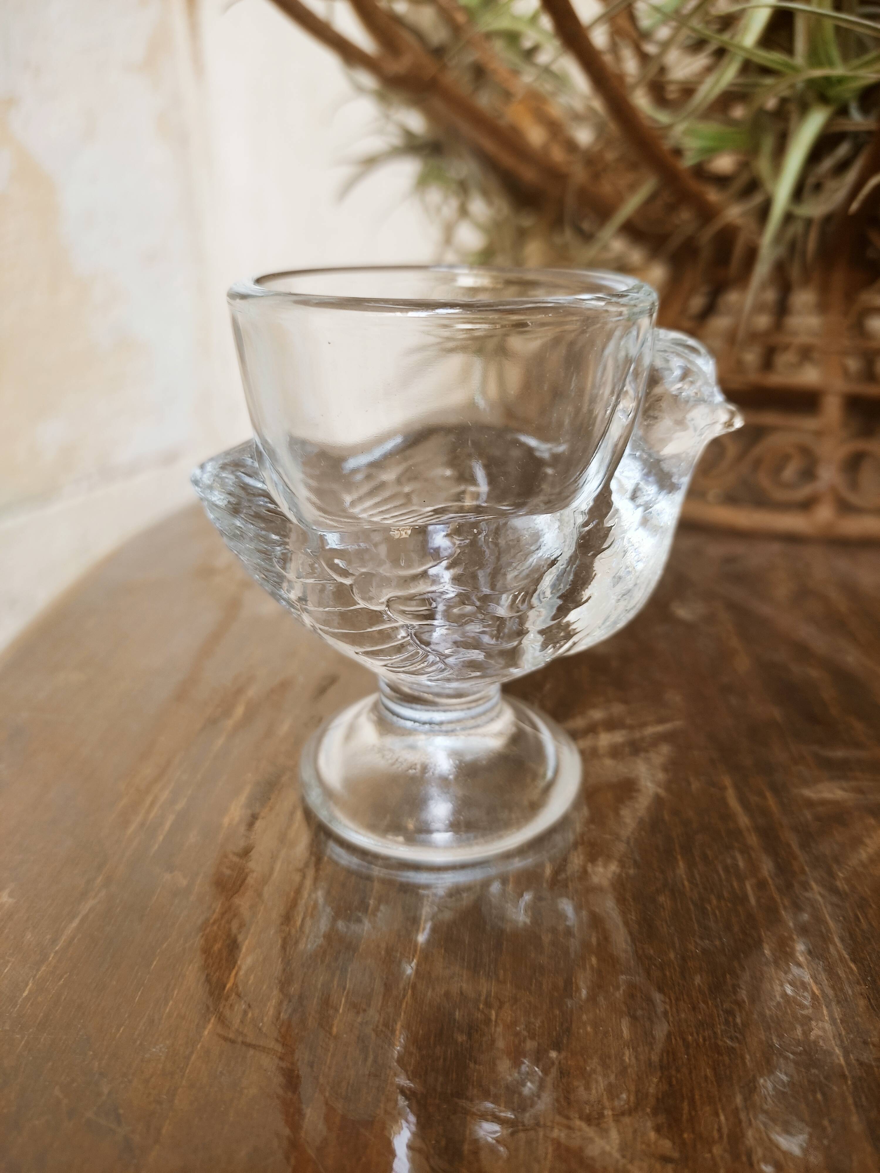 4 glass chicken shells