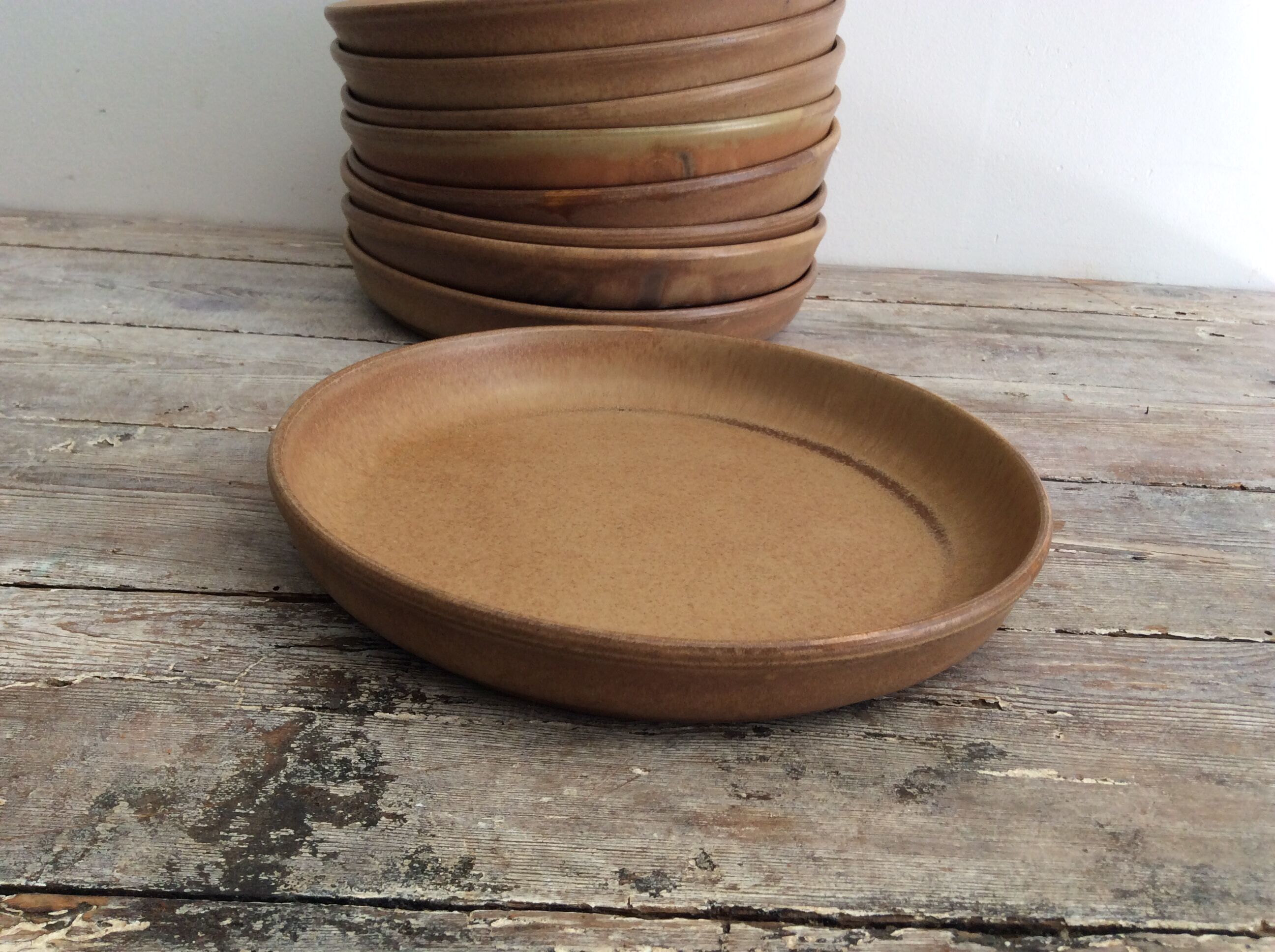 Series 9 sandstone plates