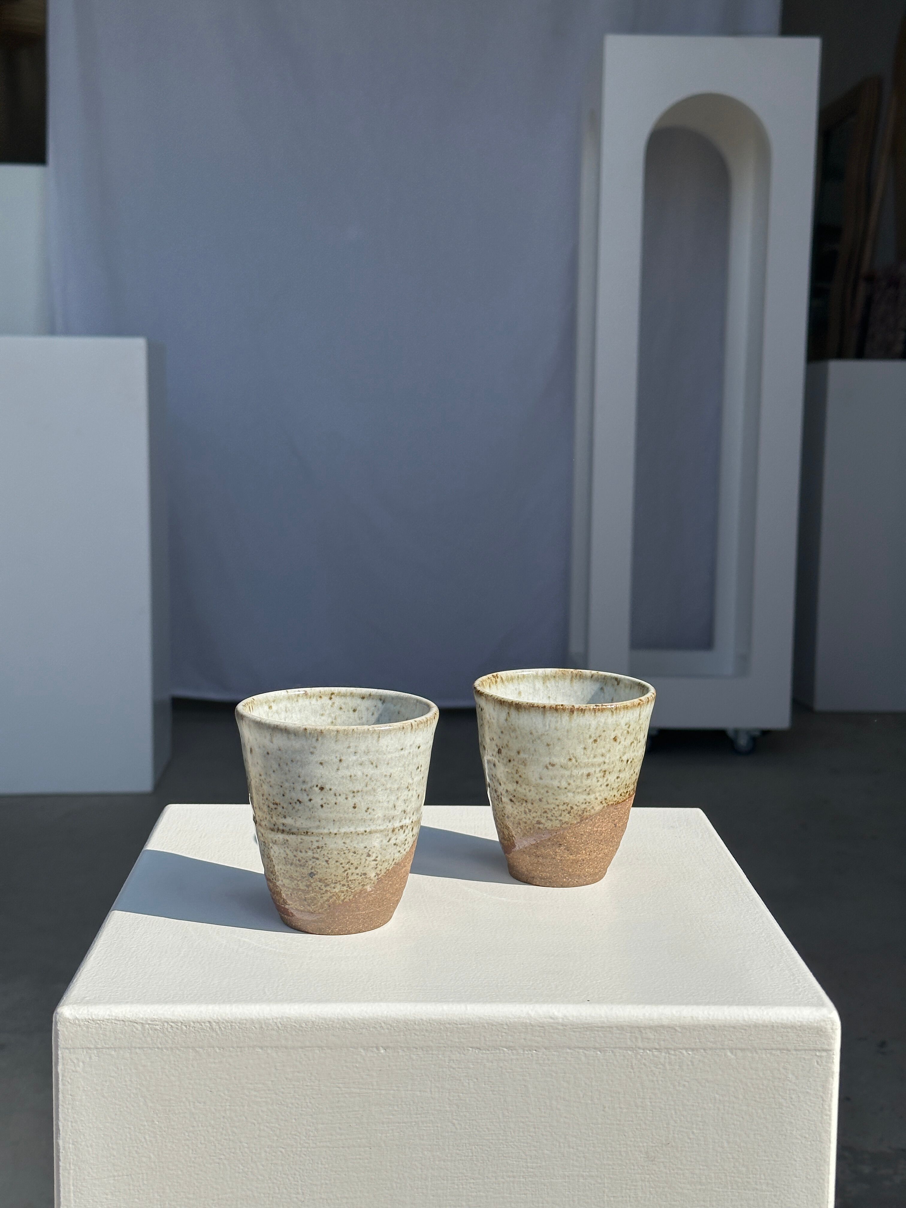 Set of 2 cups in Indonesian ceramic (brown & speckled glazed matte)