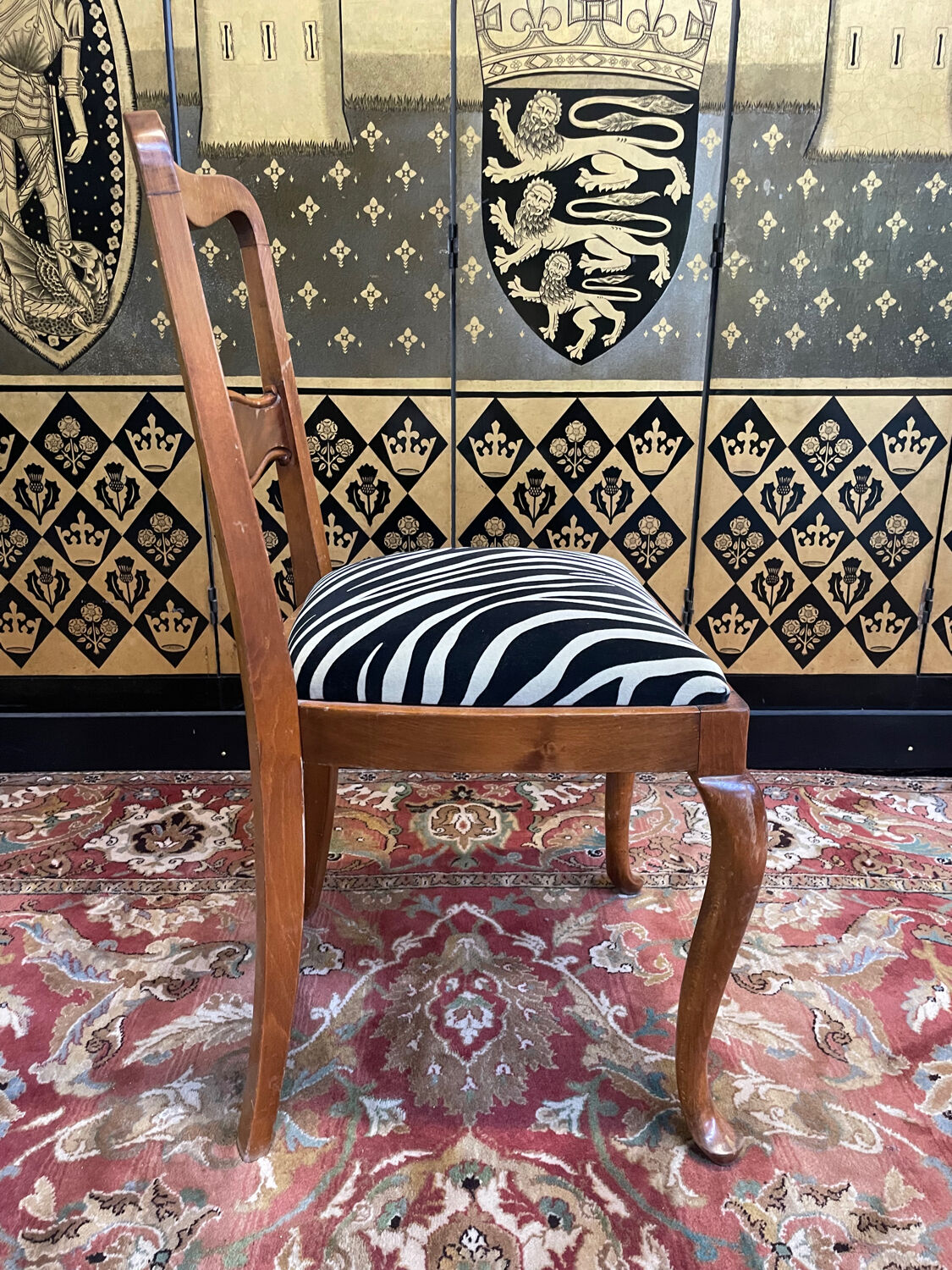 Set of 6 English cheppendeale chairs