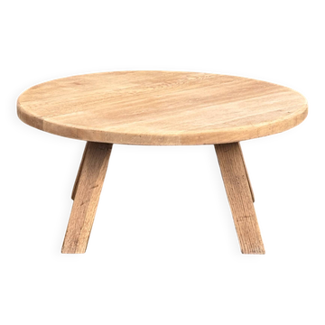 Antique round coffee table in raw solid oak.
