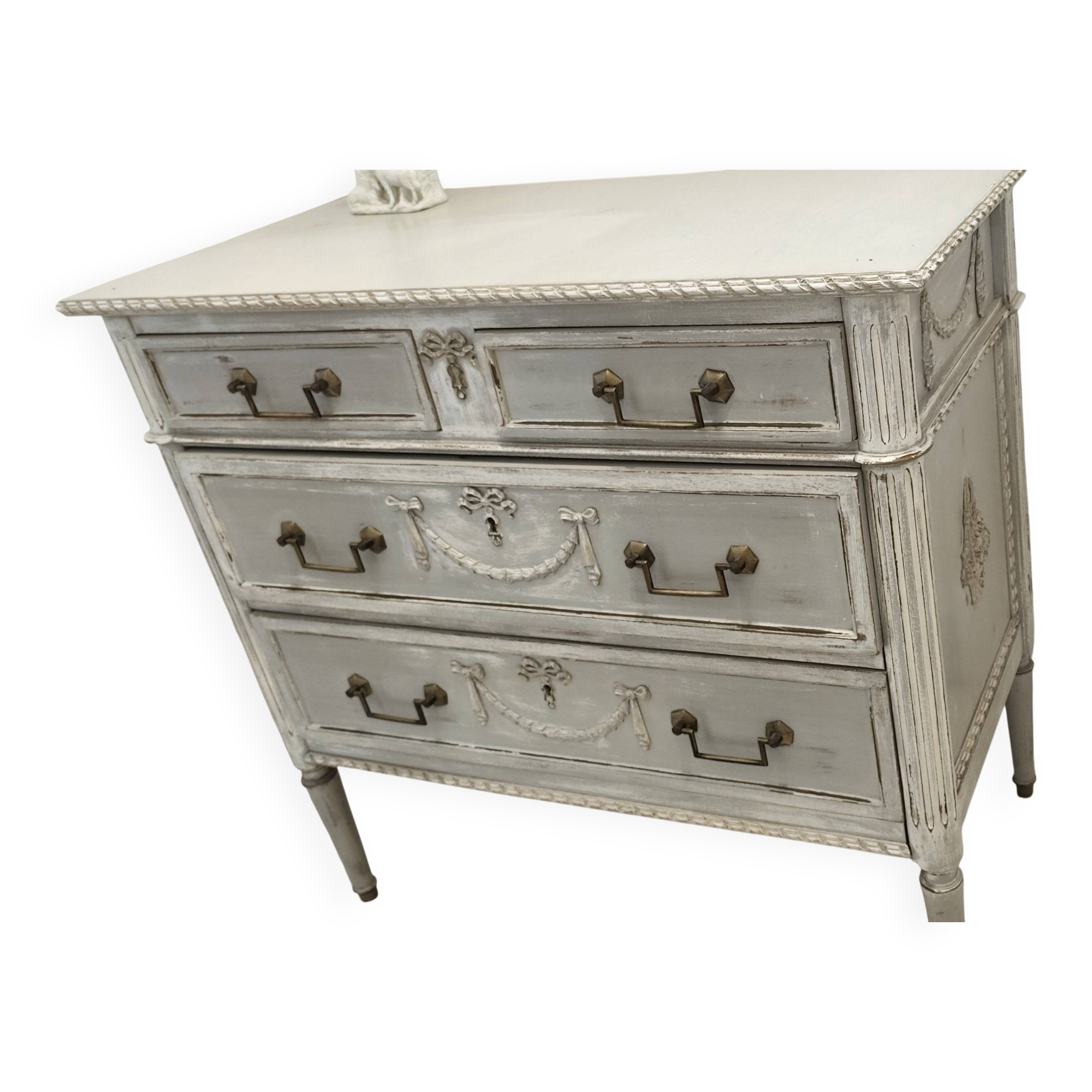 Commode style louis 16 ferrures origine