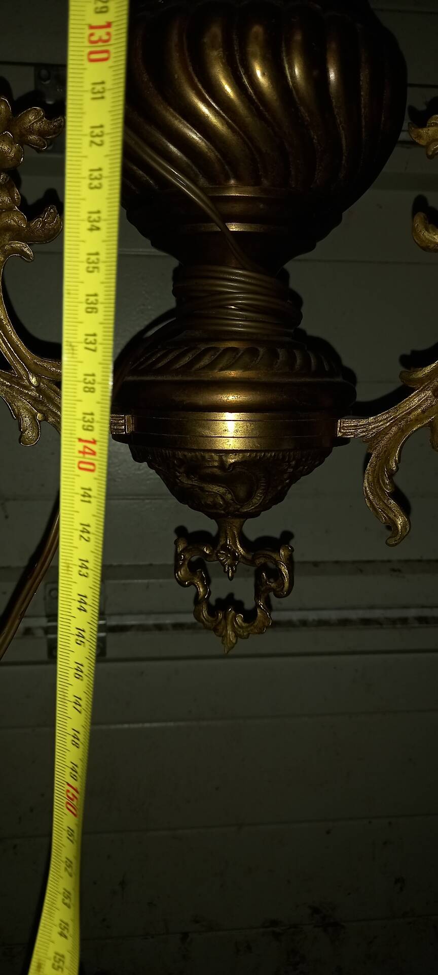Ancienne suspension en bronze