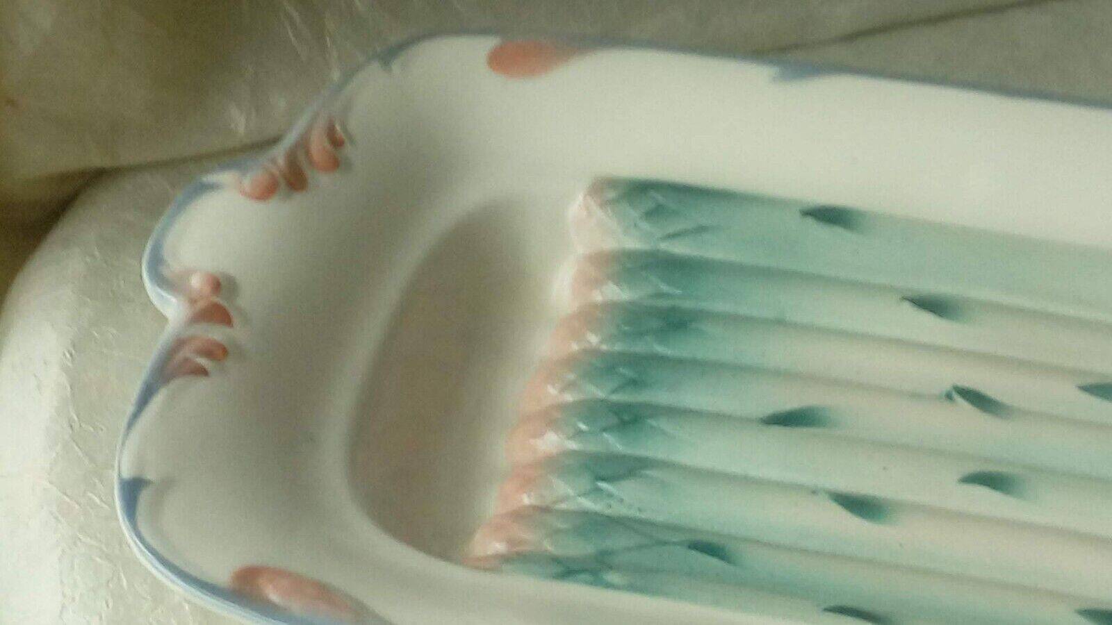 Plat a asperges en barbotine faience digoin sarreguemines