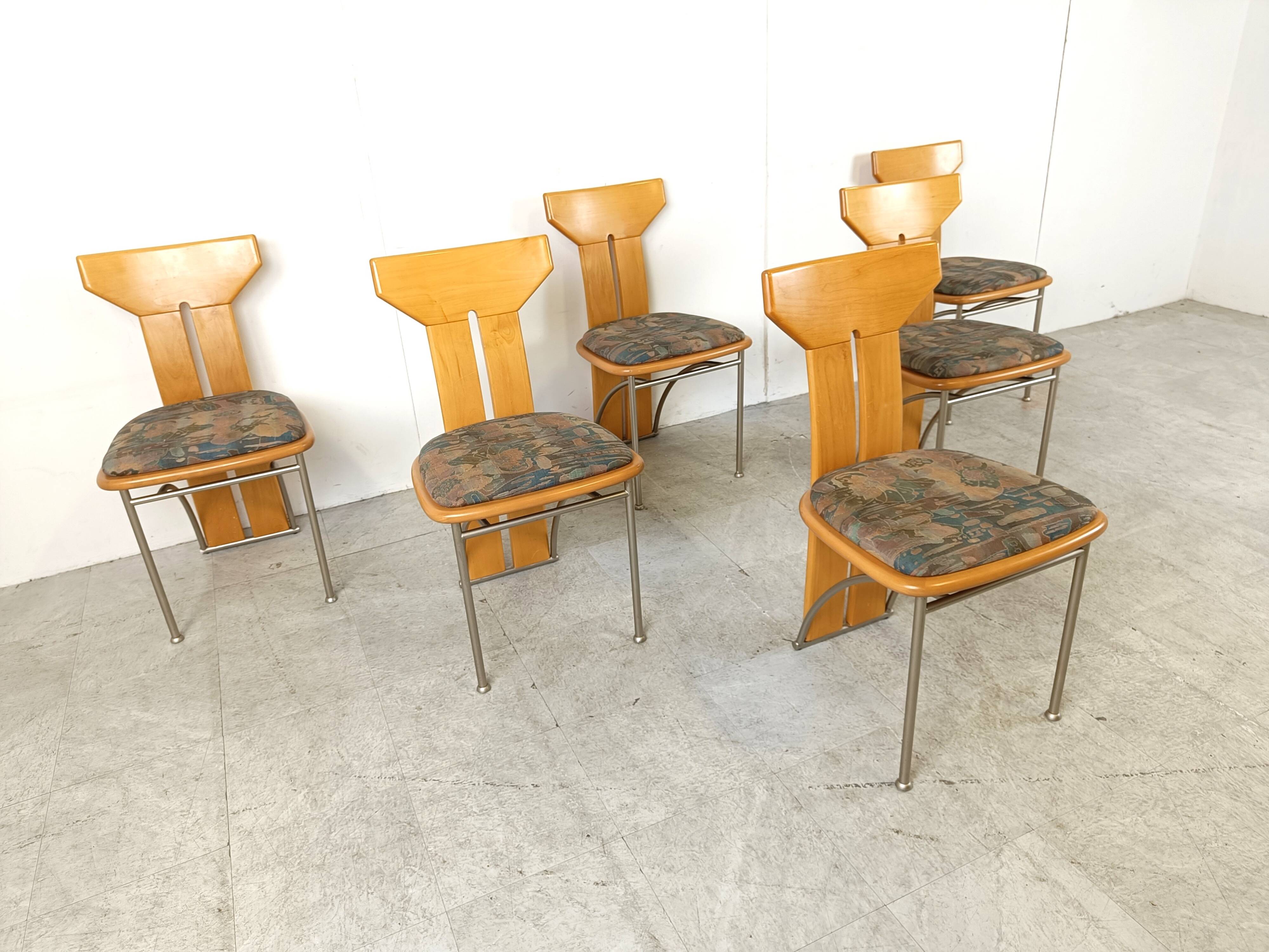 Ensemble de 6 chaises à repas italiennes postmodernes, 1980