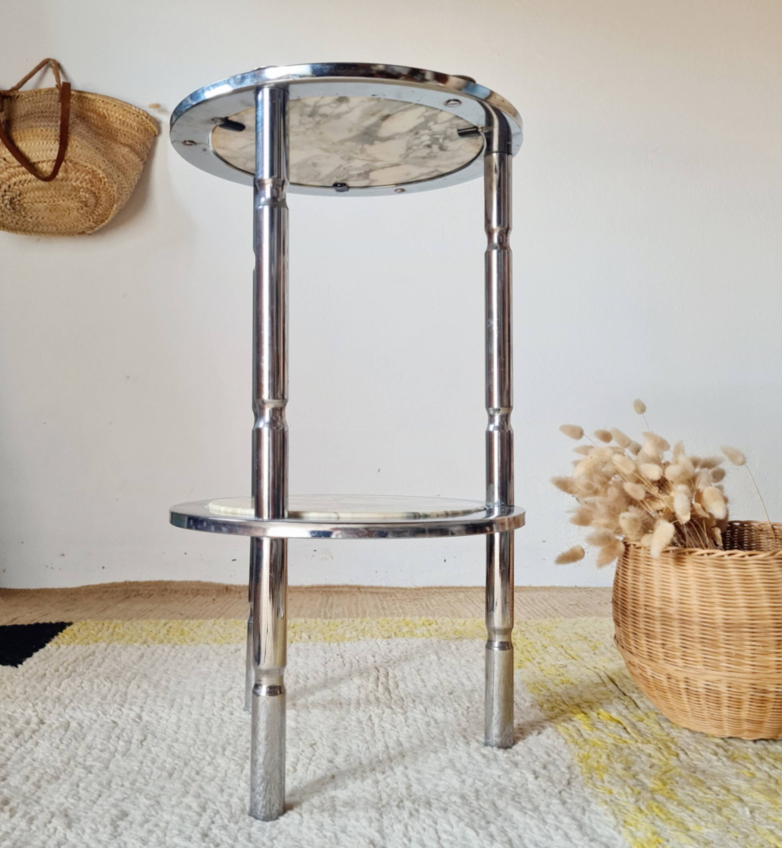 Table d'appoint en marbre et chrome, Italie années 70