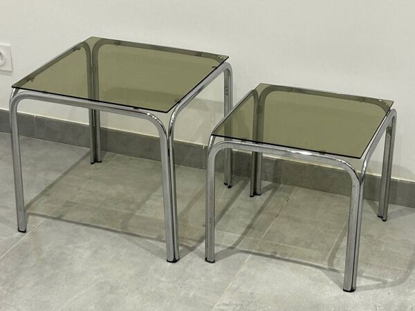 Table gigogne chrome et verre fumé lot de 2
