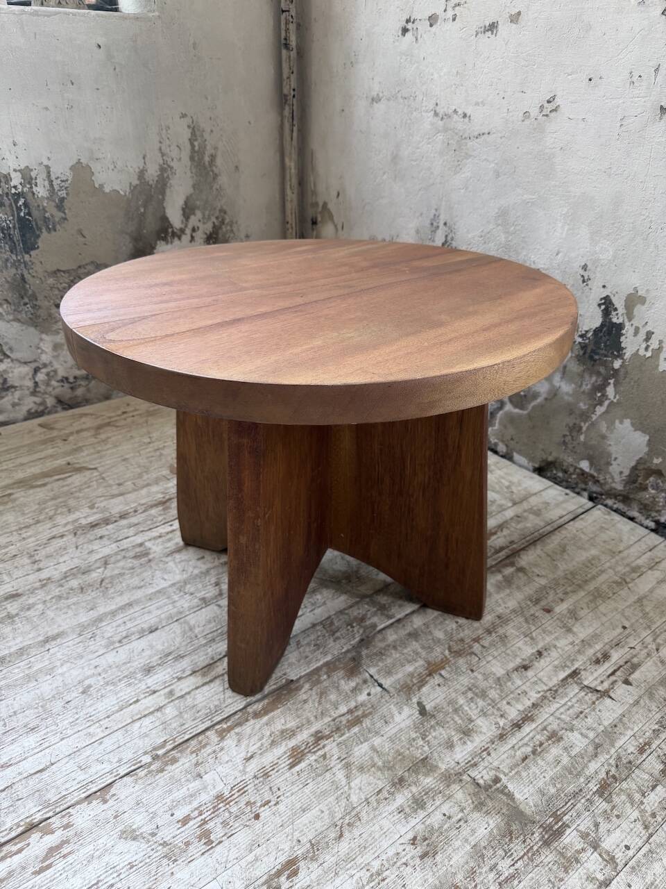 Constructivist gueridon 1950 mahogany
