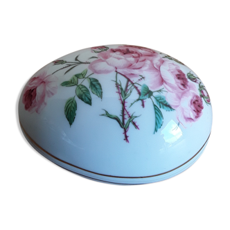 Porcelain egg-shaped box