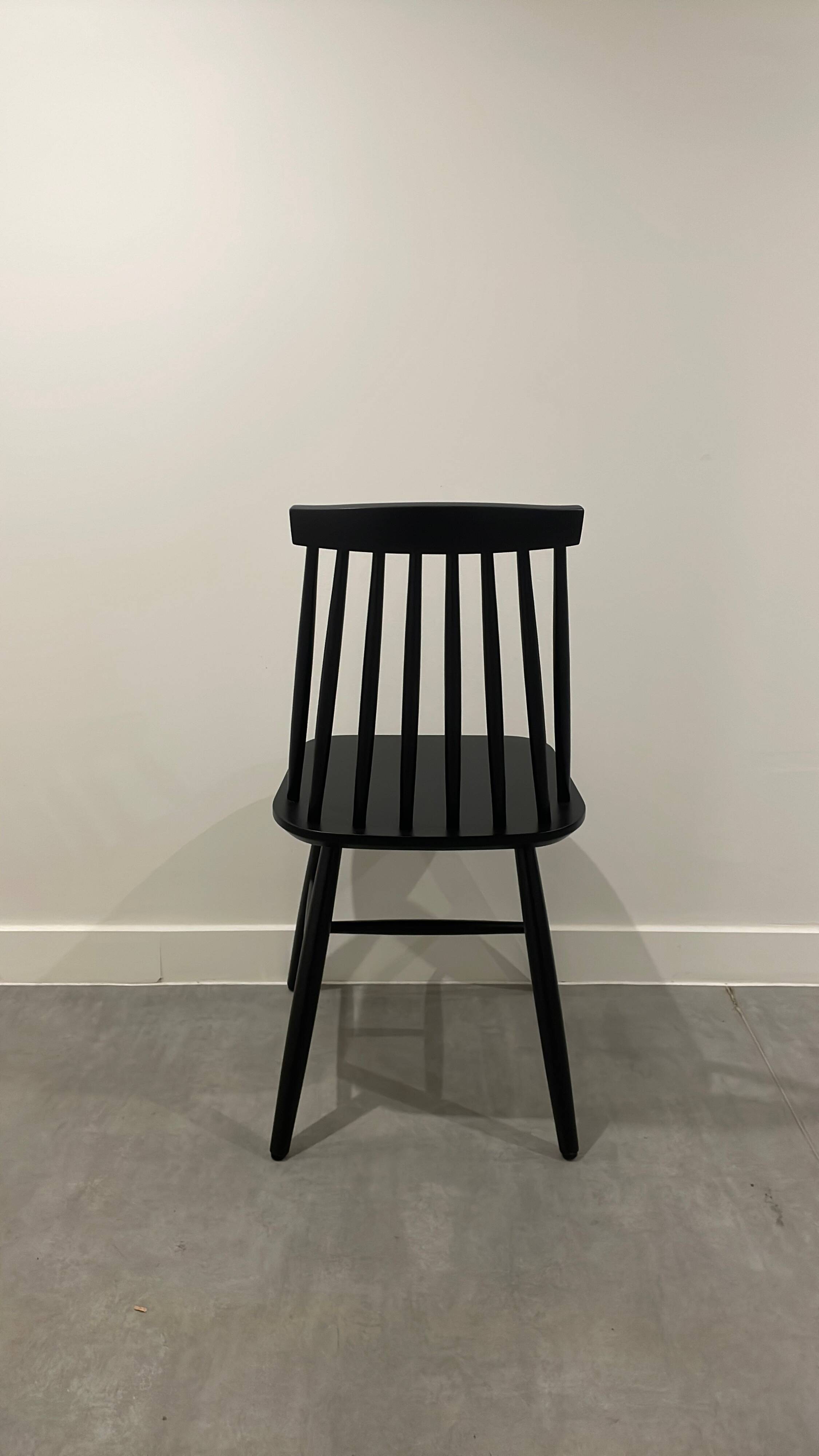Chaise de cafétéria en bois et métal