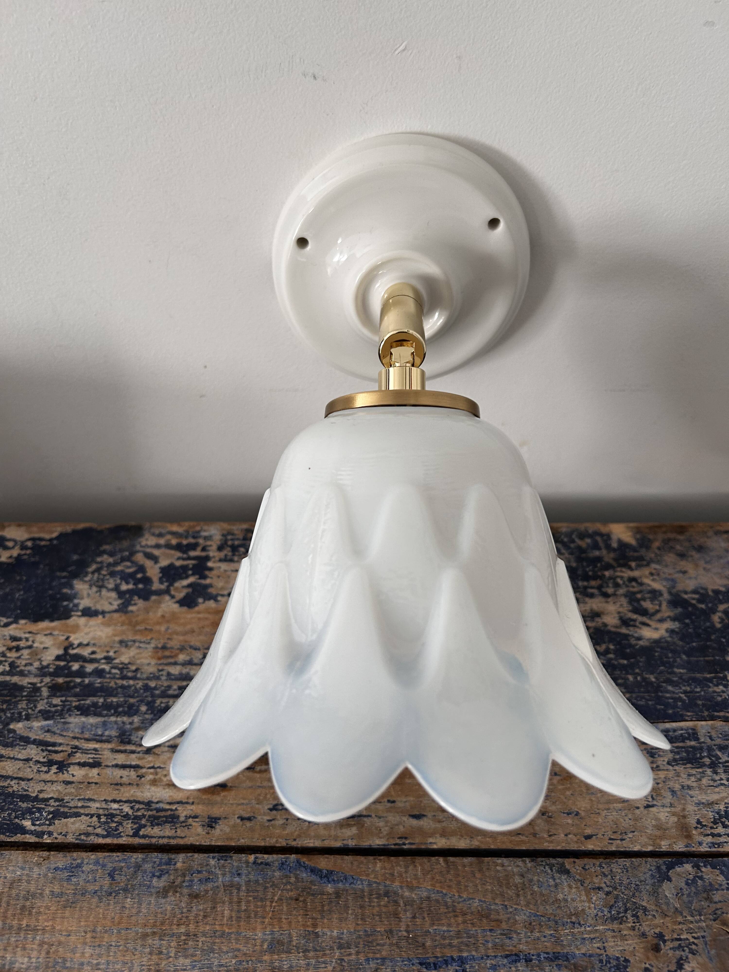 Art Deco wall light