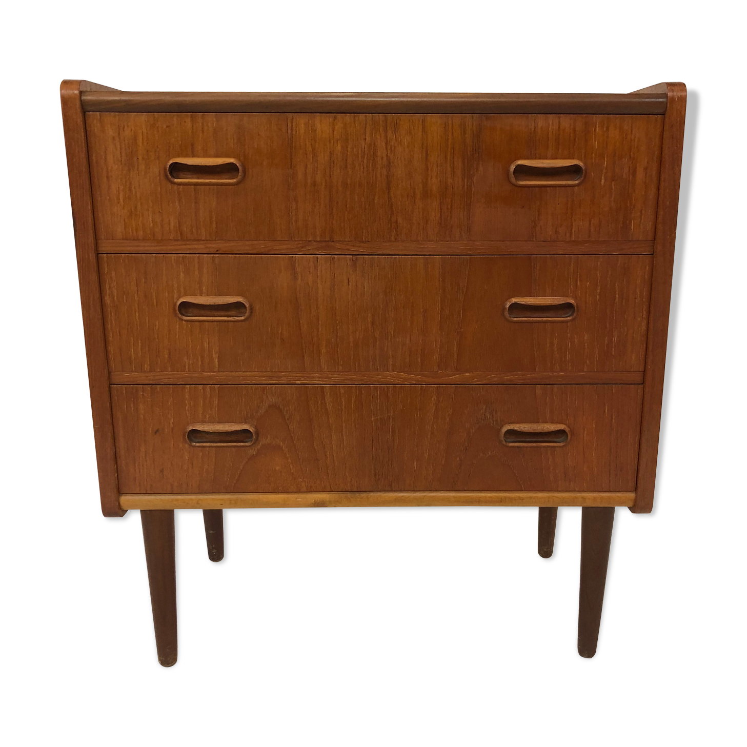 Dresser in teak