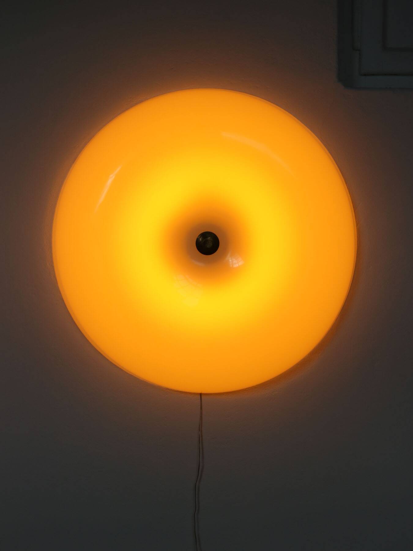 Large Mid Century Modern Italian Plexiglass and Brass Wall Lamp