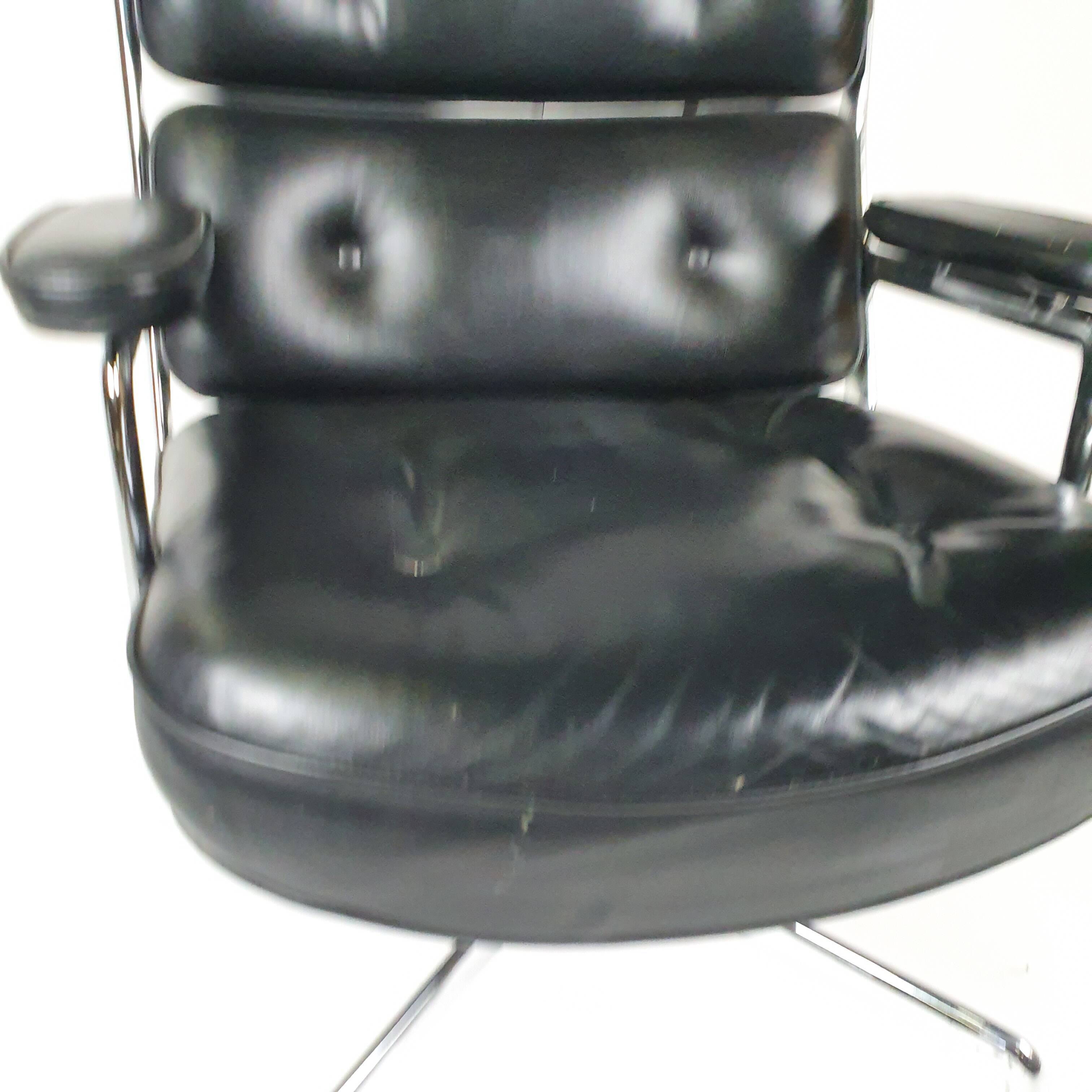 Mid Century ES104 Lobby chair by Charles and Ray Eames for Vitra, 1960s