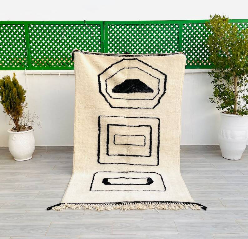 Moroccan black white khenifra rug 250cmx150cm