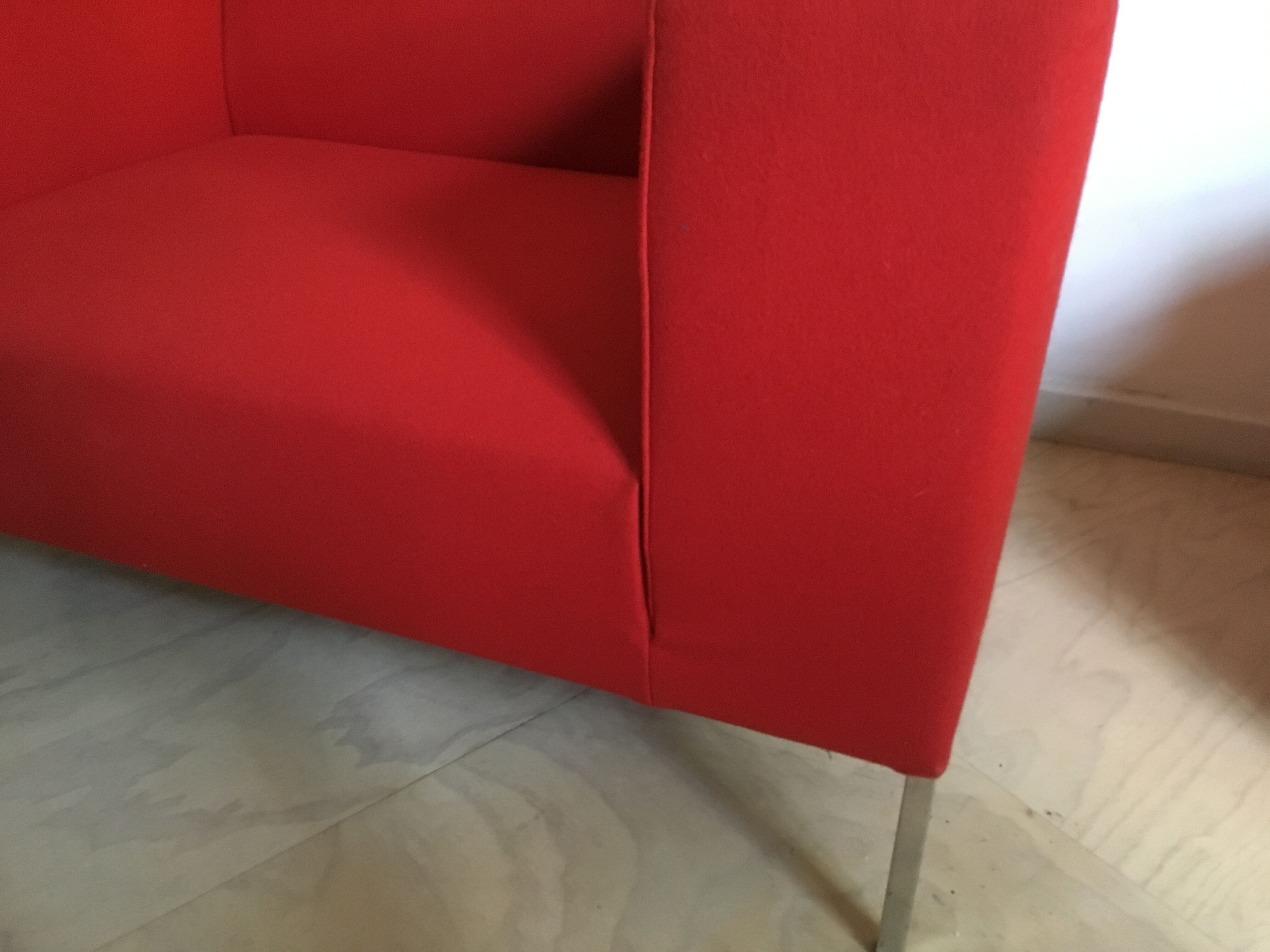 Red sofa Allen MDF Italia by Bruno FATTORINI 1998