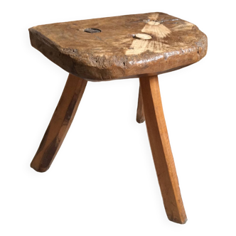 Tabouret tripode