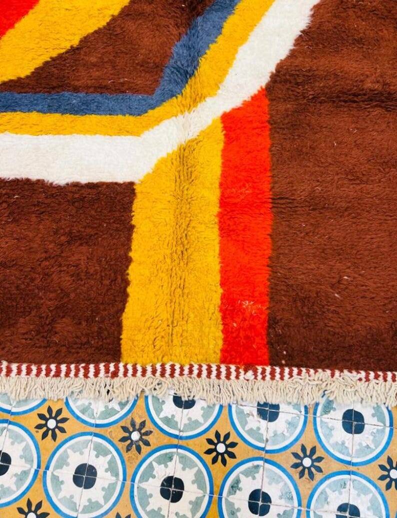 Traditional handmade Moroccan rug 250cmx150cm