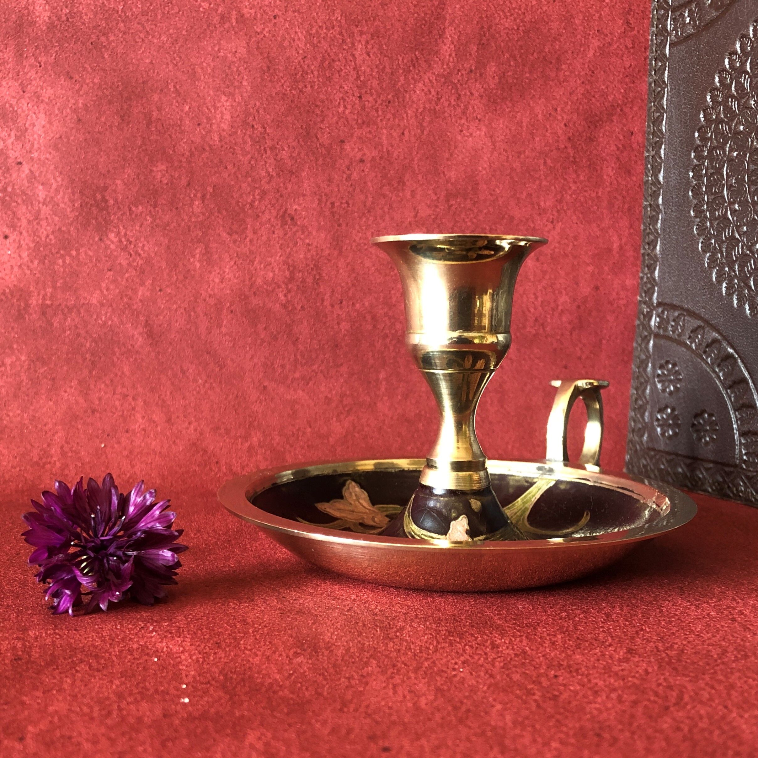 Hand candle holder brass partitioned floral decoration
