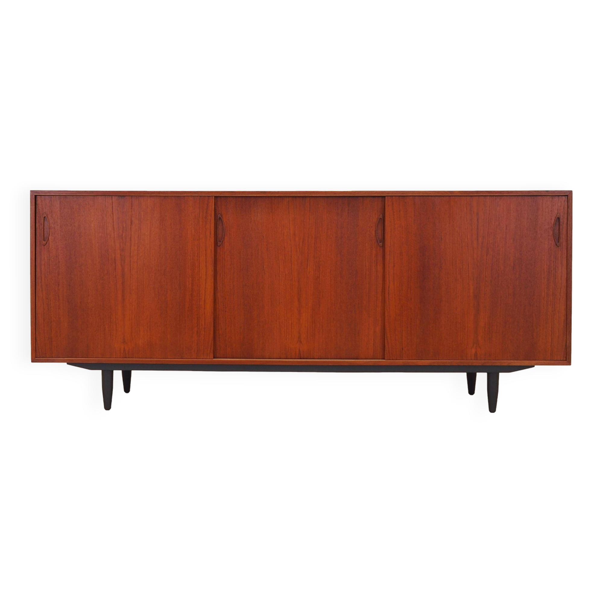 Buffet en teck, design danois, années 1970, production : Danemark