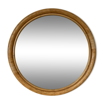 Round rattan mirror