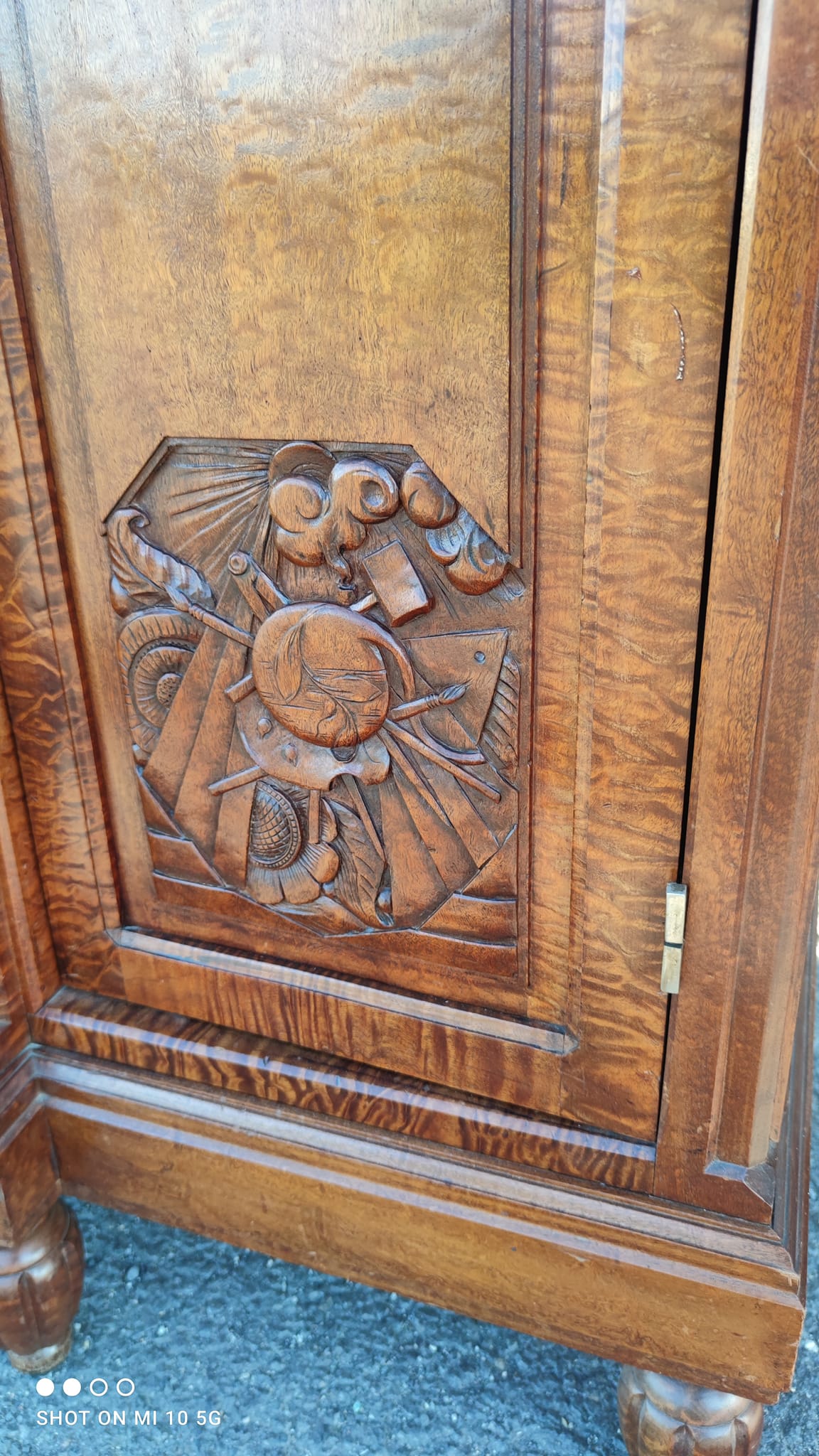 Bibliothèque de bureau 1925 en acajou ondé massif
