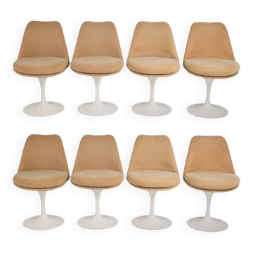 Set of 8 "Tulip" chairs by Eero Saarinen for Knoll, 1970s.